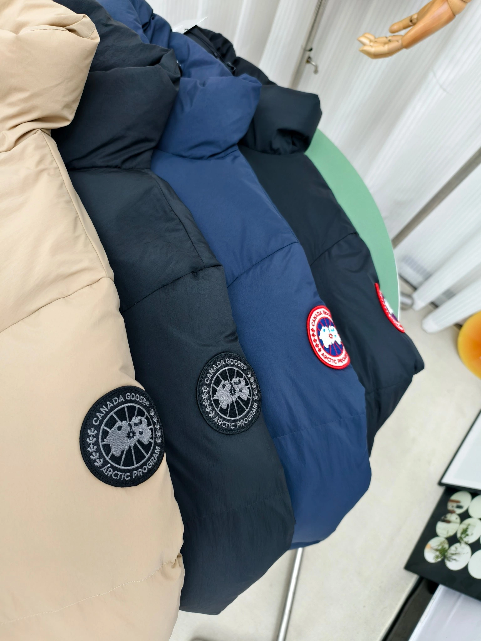wg.luxury-- 6oos5 Down jacket white duck down 4colour item: E-F431J2007-4